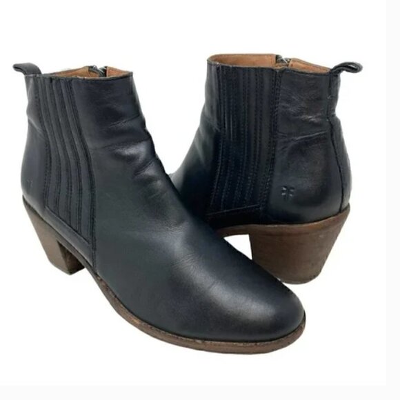 Frye Shoes - Frye Alton Chelsea Black Leather Zip Ankle Boots - Size 8
